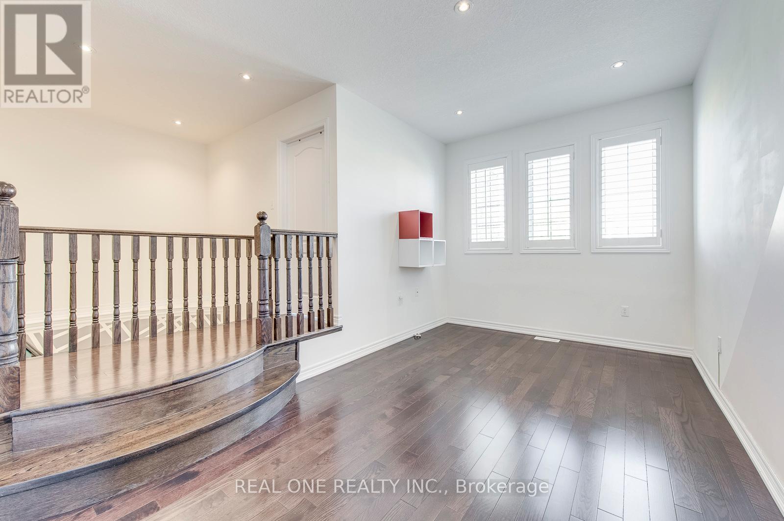 Photo 21 of 1275 Craigleith Road, Oakville ON