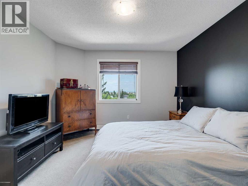 Photo 10 of 409 10 Sierra Morena Mews Sw, Calgary AB