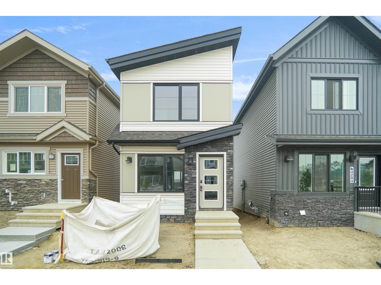 Photo 1 of 4286 Kinglet Dr Nw, Edmonton AB