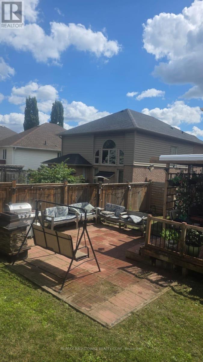 Photo 47 of 14 Sable Drive, Hamilton ON