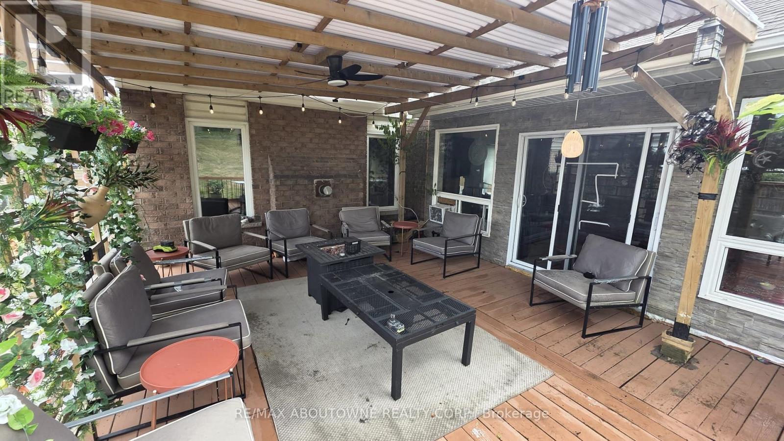 Photo 49 of 14 Sable Drive, Hamilton ON