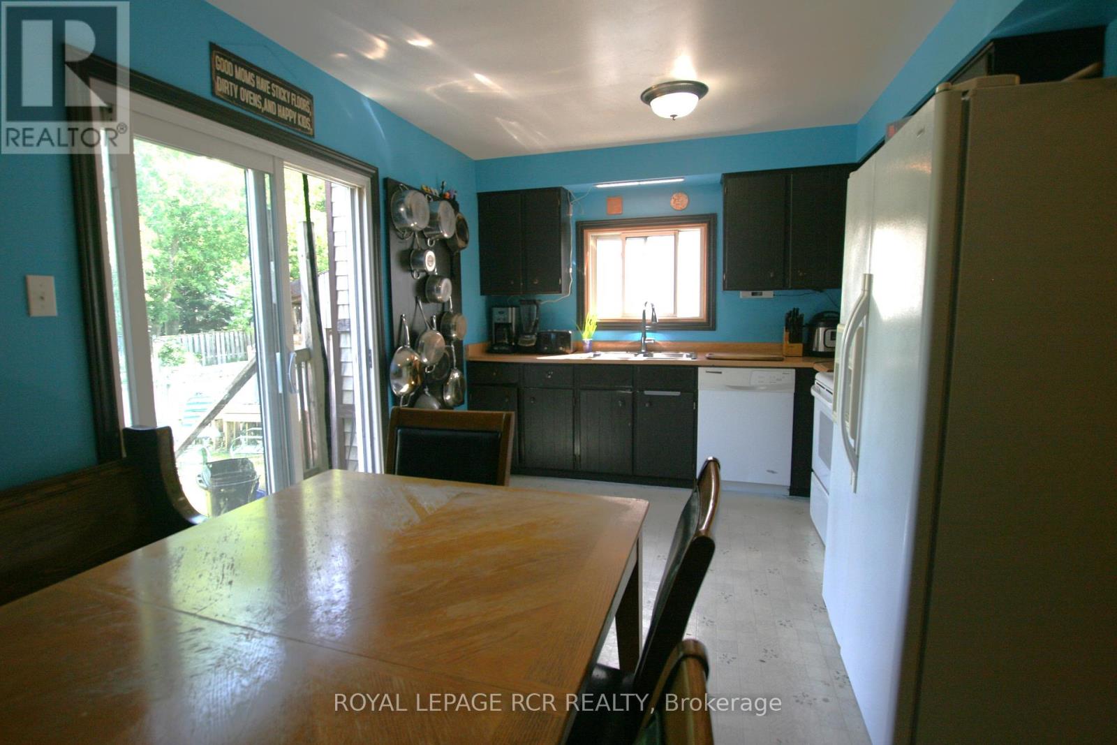 Photo 4 of 516 Pineview Gardens, Shelburne ON