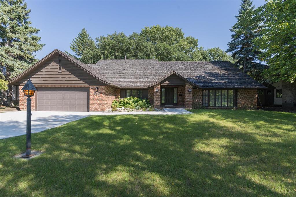 Photo 1 of 633 Park Boulevard, Winnipeg MB