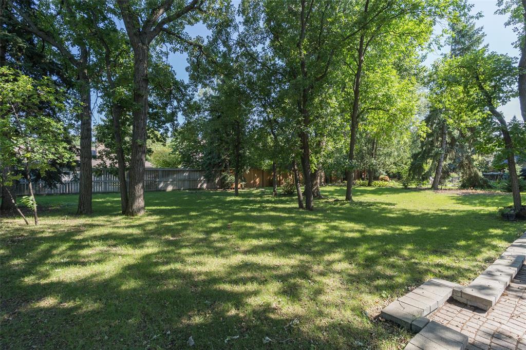 Photo 41 of 633 Park Boulevard, Winnipeg MB