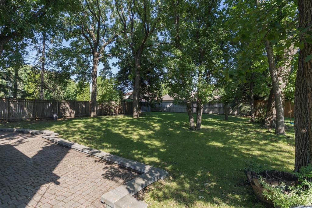 Photo 42 of 633 Park Boulevard, Winnipeg MB
