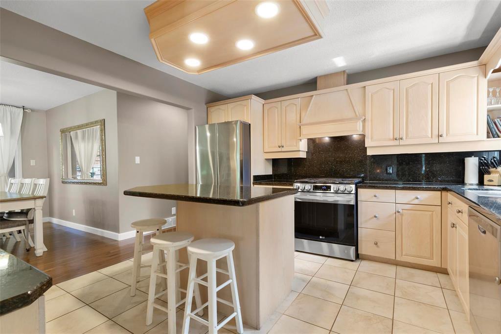 Photo 12 of 36 Pine Crescent, Steinbach MB