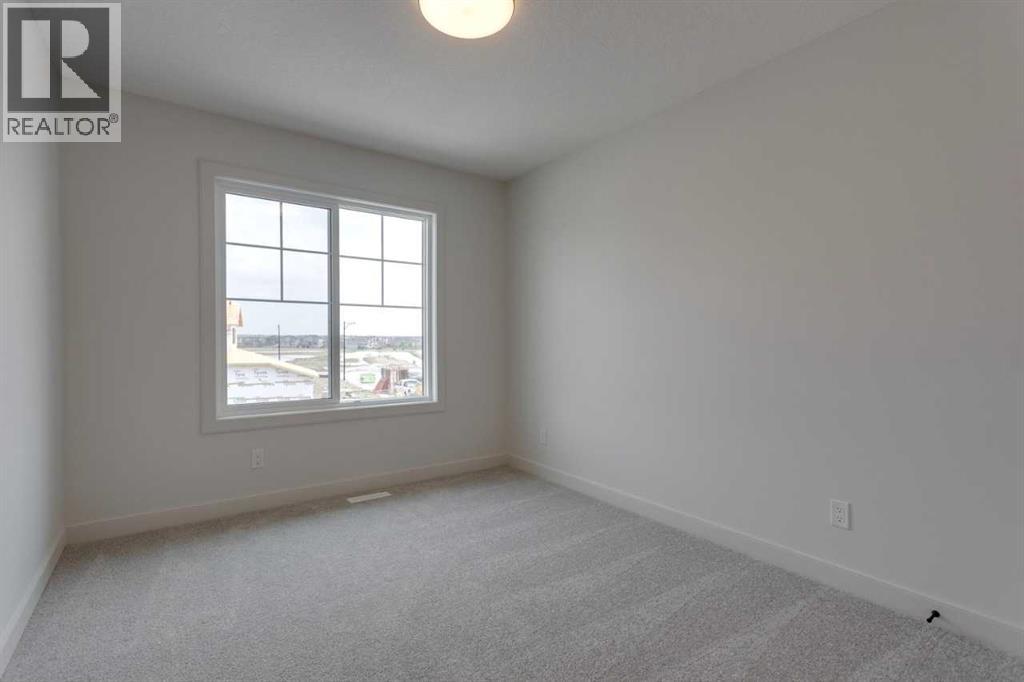 Photo 27 of 21 Bayview Mews Sw, Airdrie AB