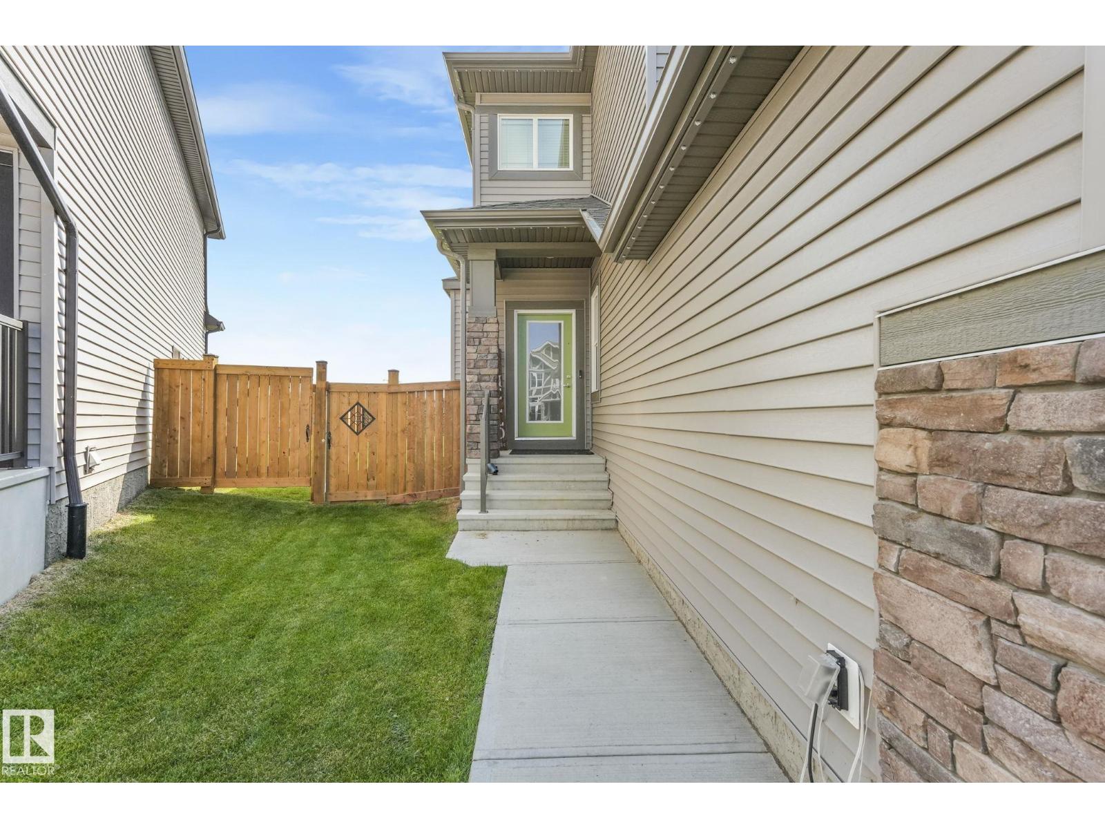 Photo 45 of 23 Nettle Cr, St Albert AB