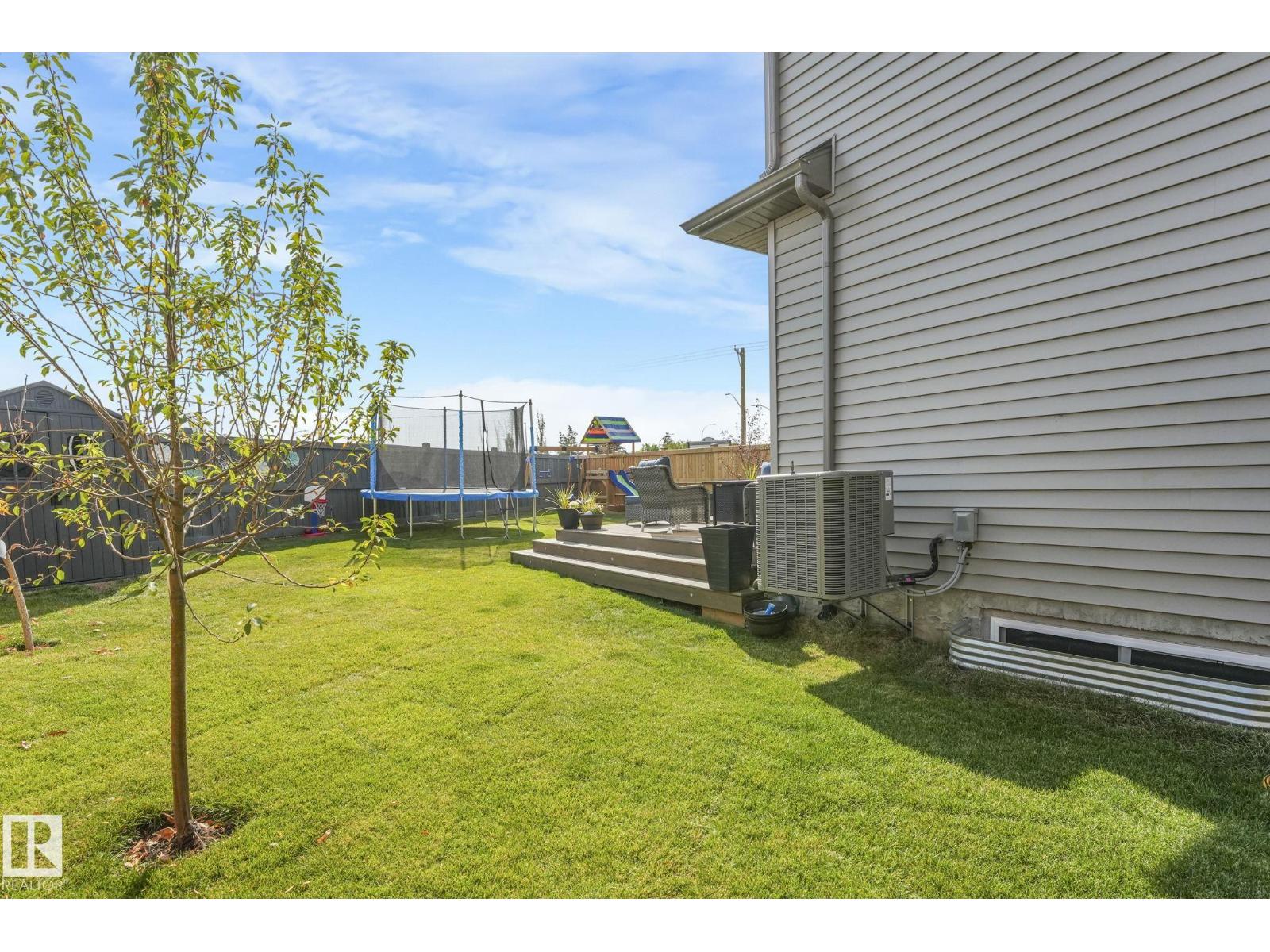 Photo 48 of 23 Nettle Cr, St Albert AB