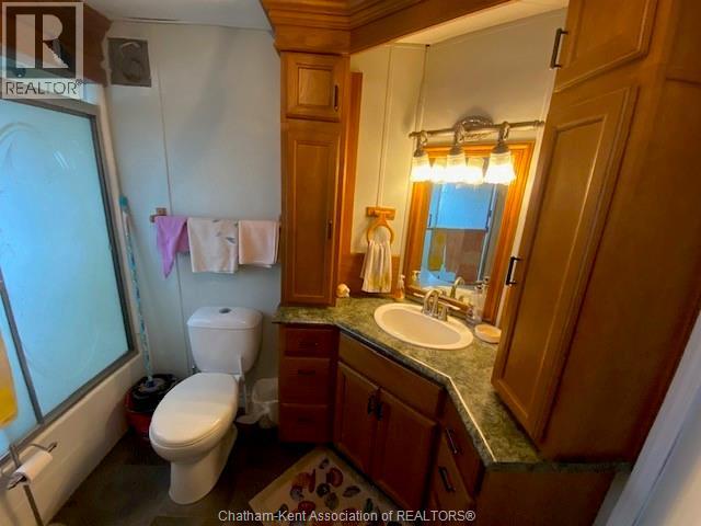 Photo 10 of 95 Regency Drive, Chatham ON