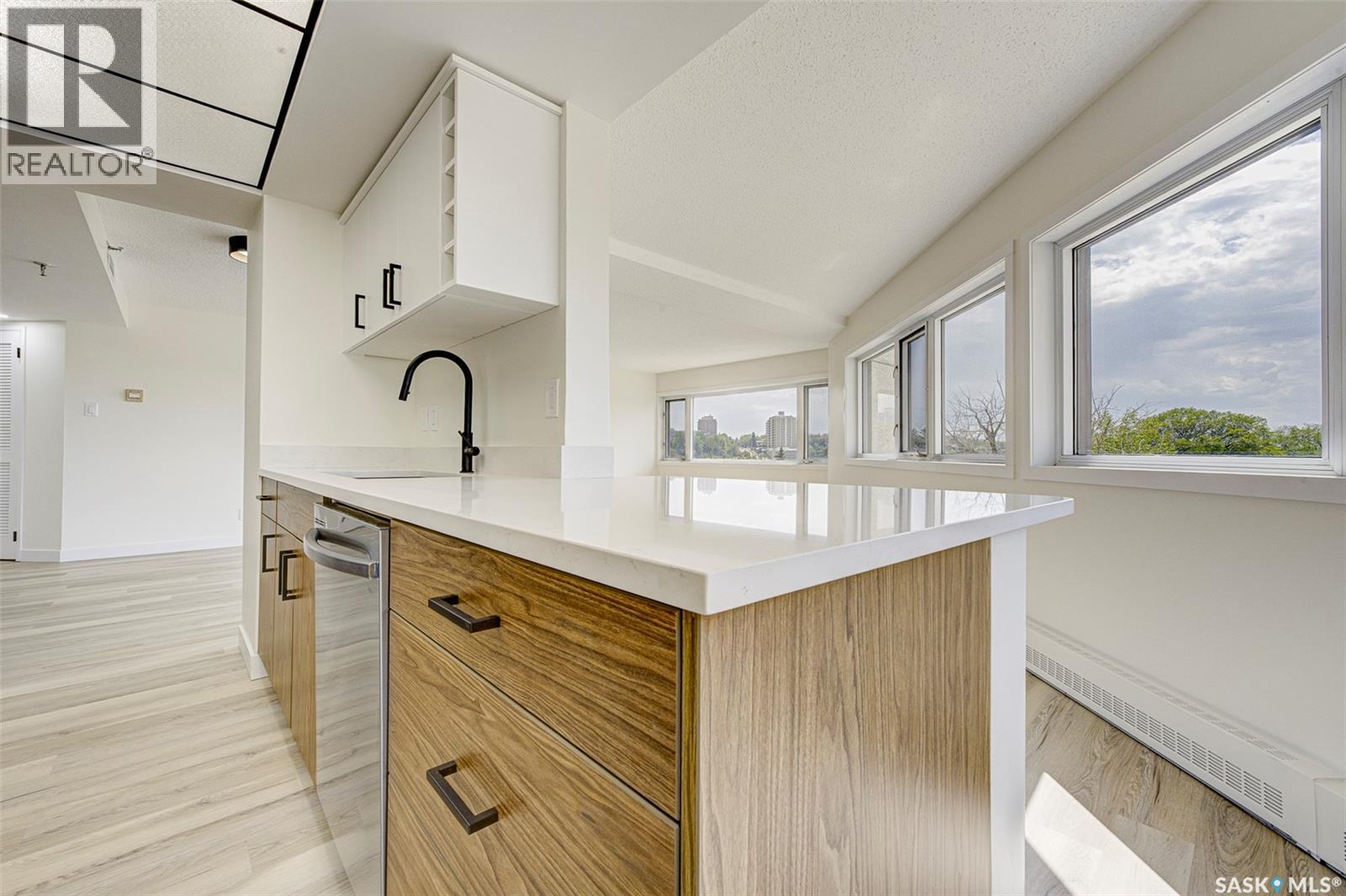 Photo 10 of 470 424 Spadina Crescent E, Saskatoon SK