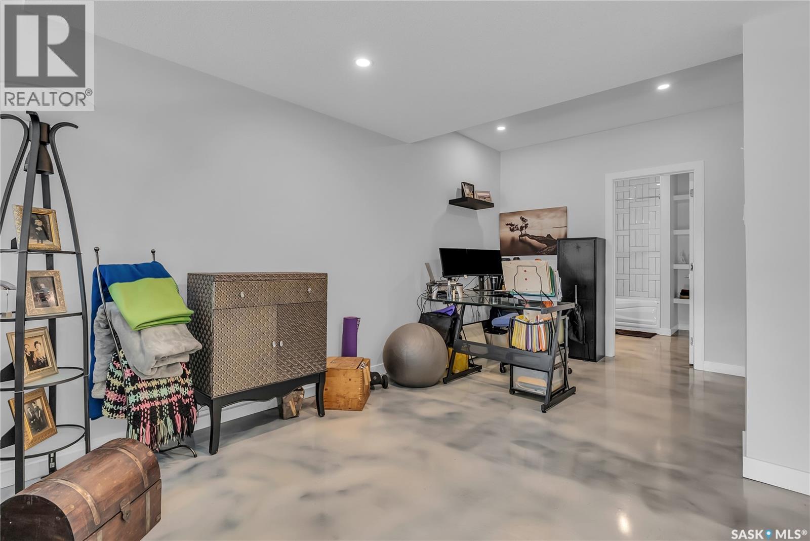 Single Family House 2 Level for Sale in   Evergreen BOULEVARD Saskatoon 