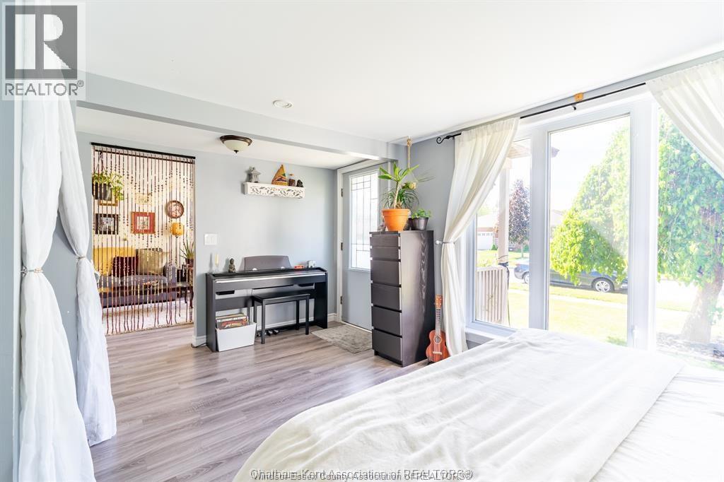 Photo 4 of 12346 48 Arbour Street, Tecumseh ON