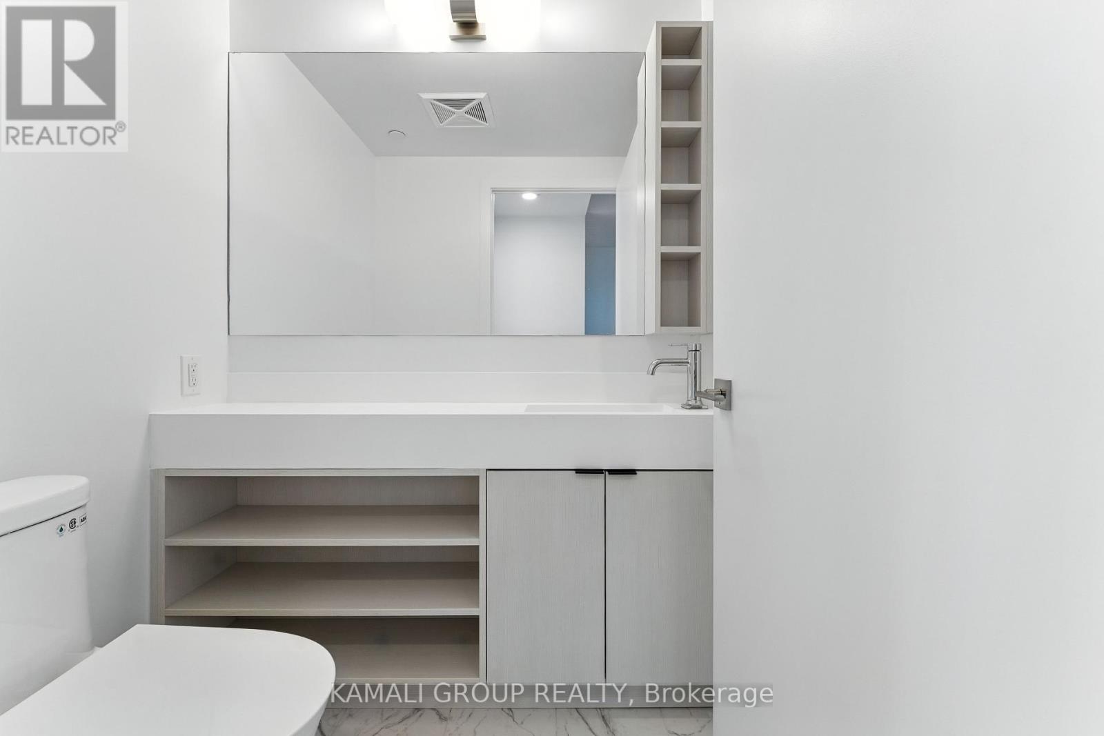 Photo 19 of 4503 252 Church Street, Toronto ON