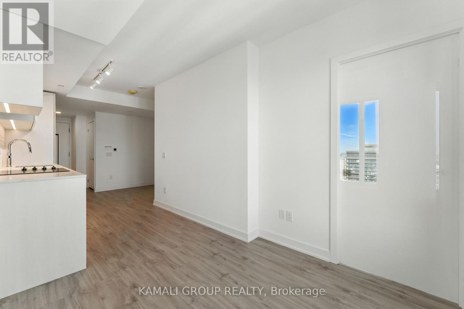 Photo 7 of 4503 252 Church Street, Toronto ON
