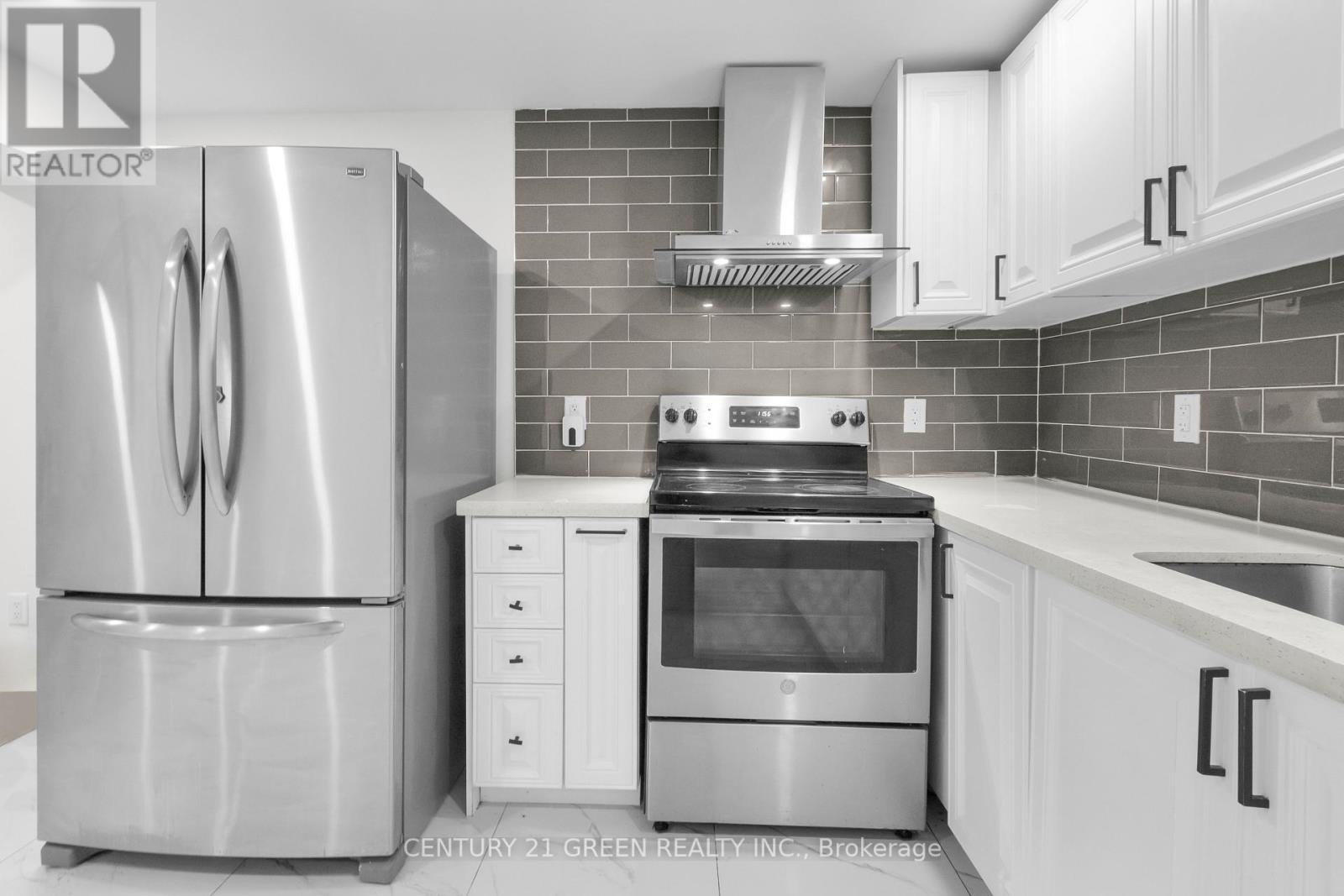 Photo 32 of 940 Dice Way, Milton ON