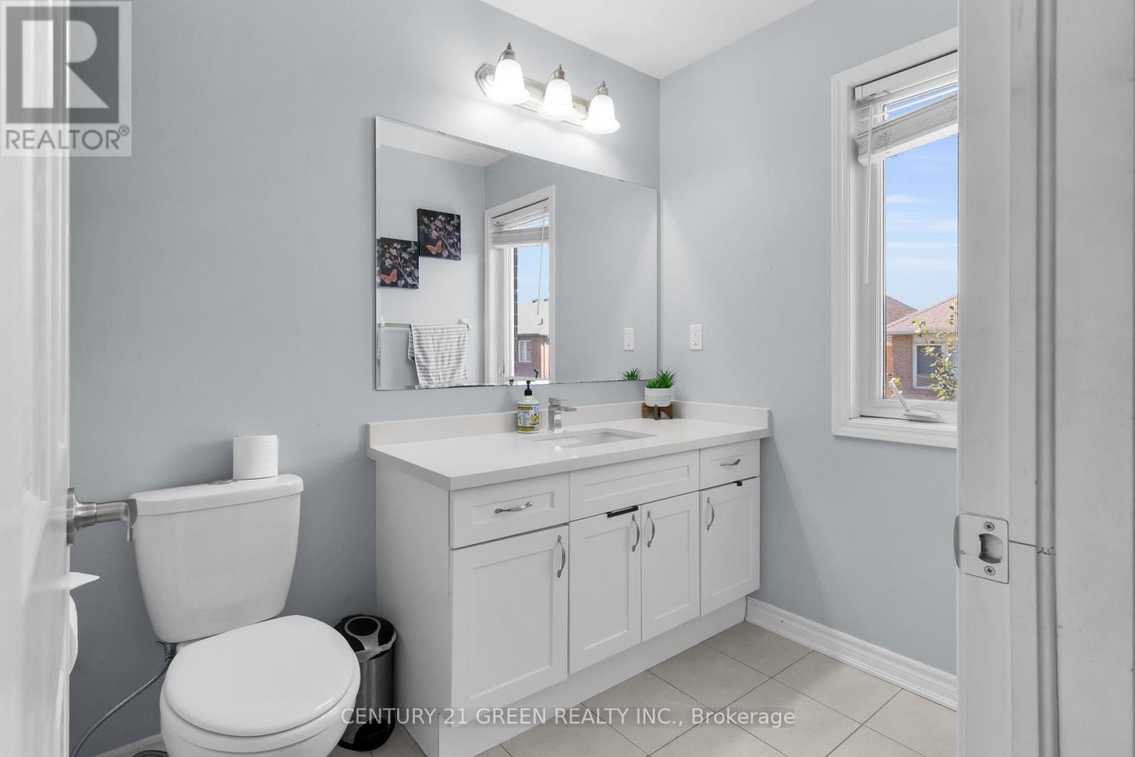Photo 26 of 940 Dice Way, Milton ON