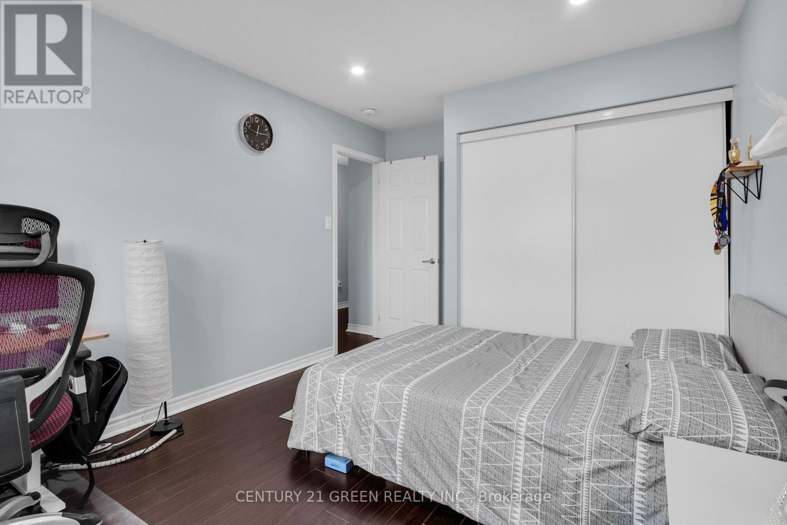 Photo 28 of 940 Dice Way, Milton ON