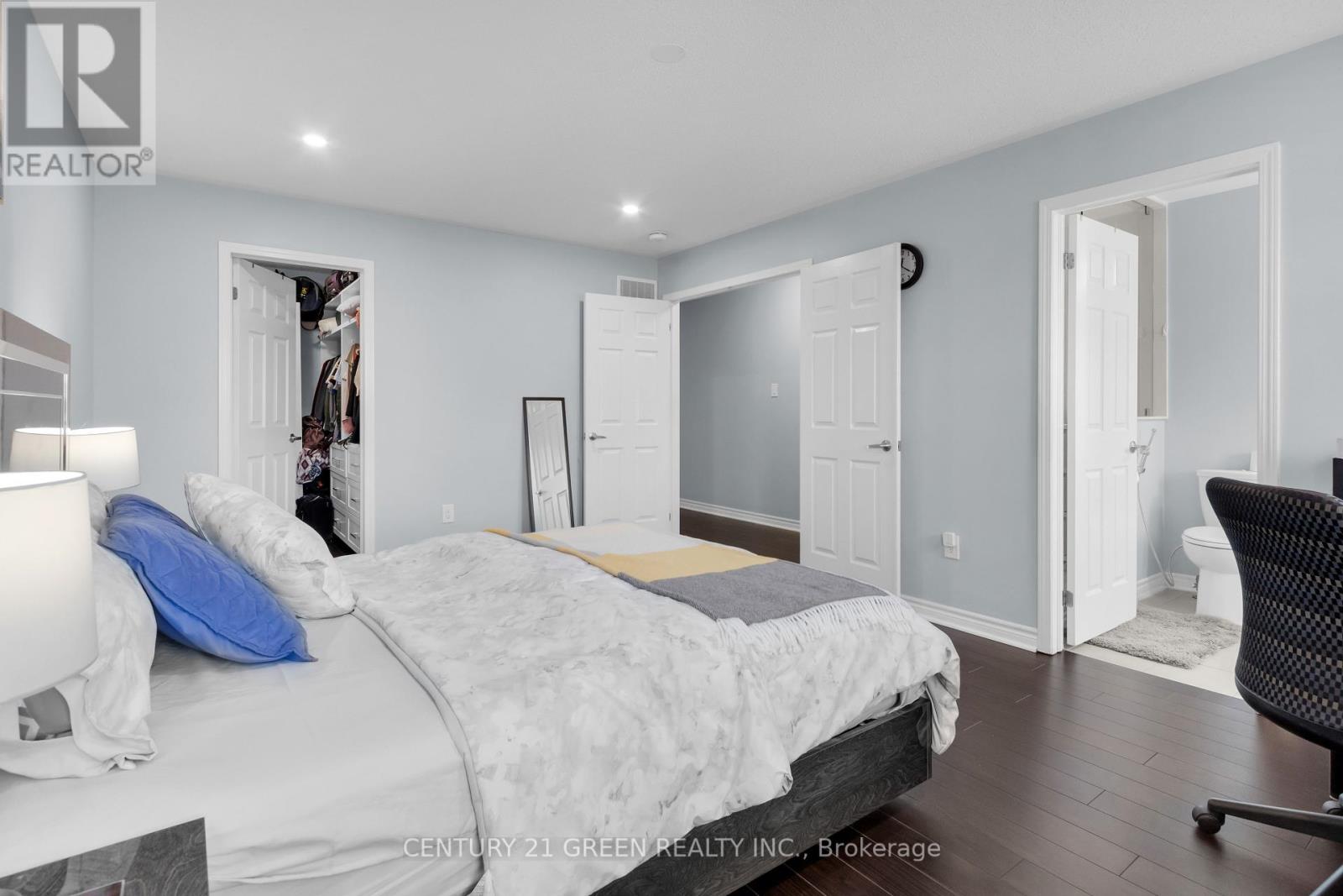 Photo 24 of 940 Dice Way, Milton ON