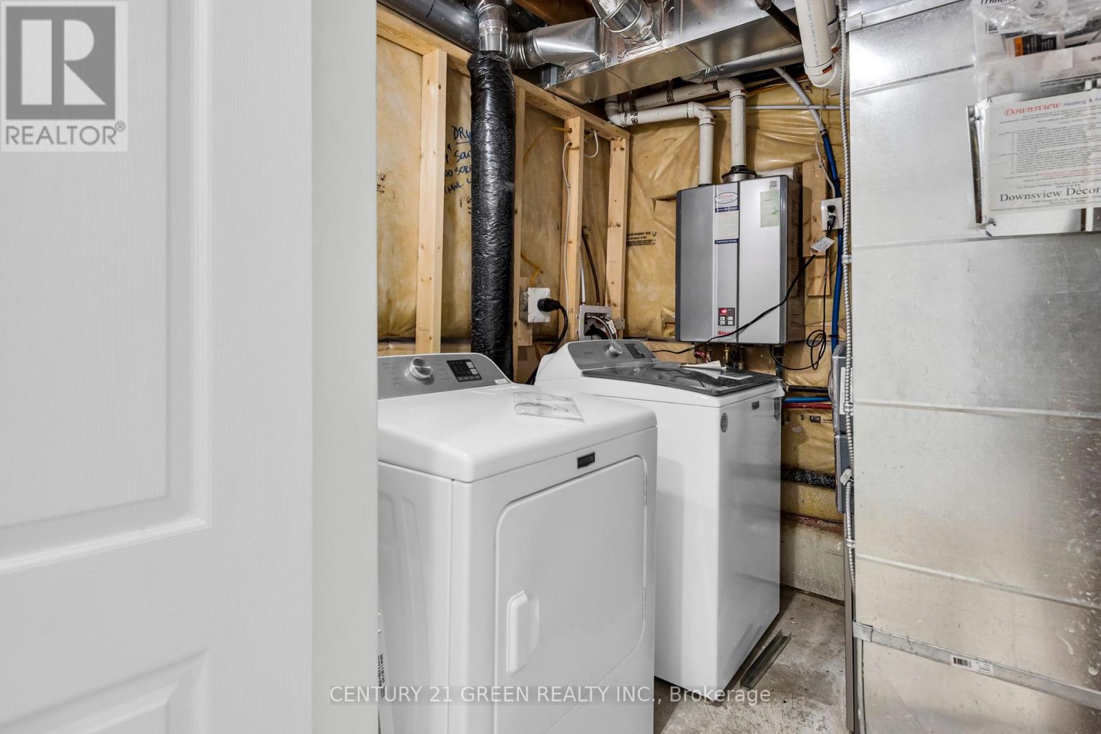 Photo 37 of 940 Dice Way, Milton ON