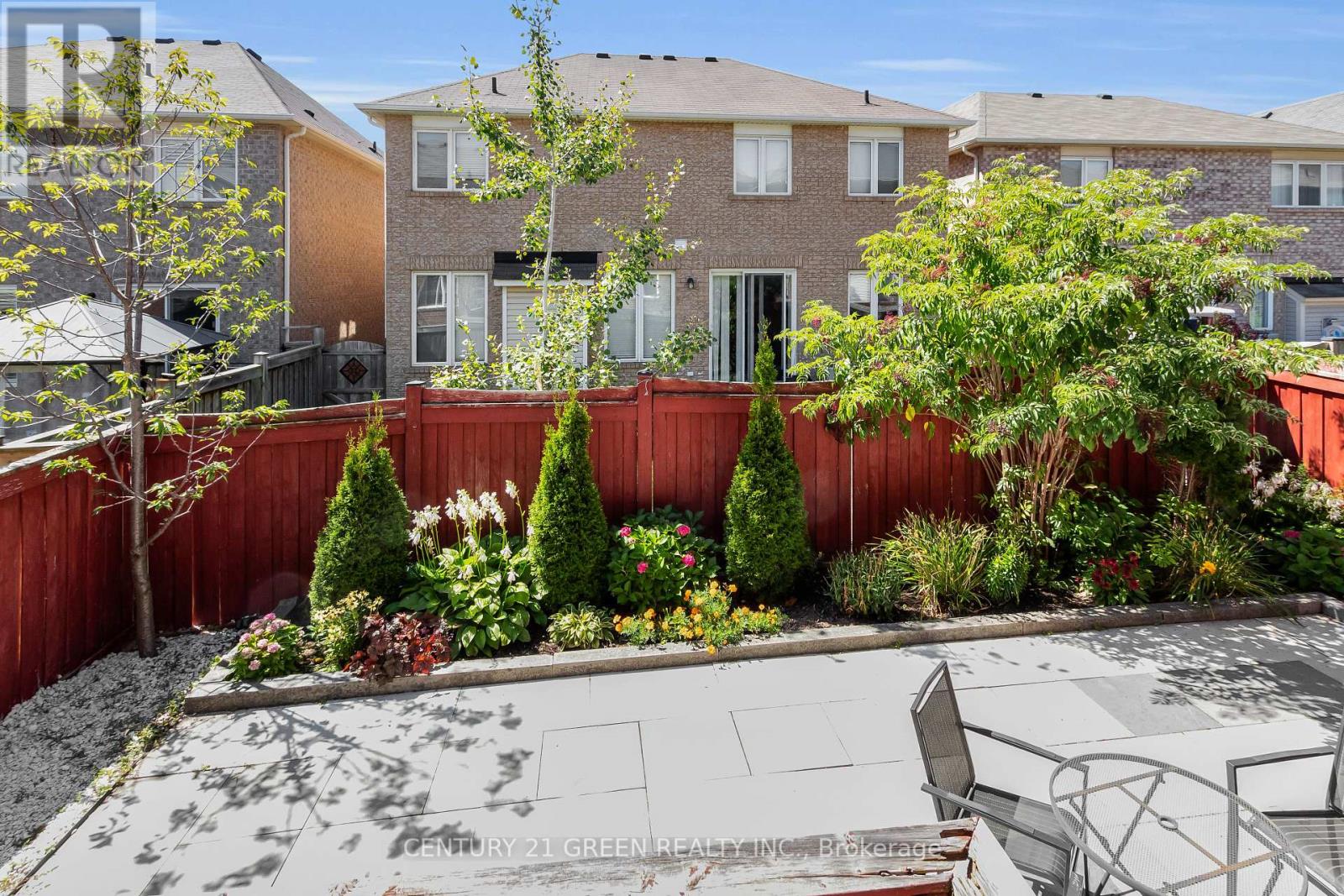 Photo 42 of 940 Dice Way, Milton ON