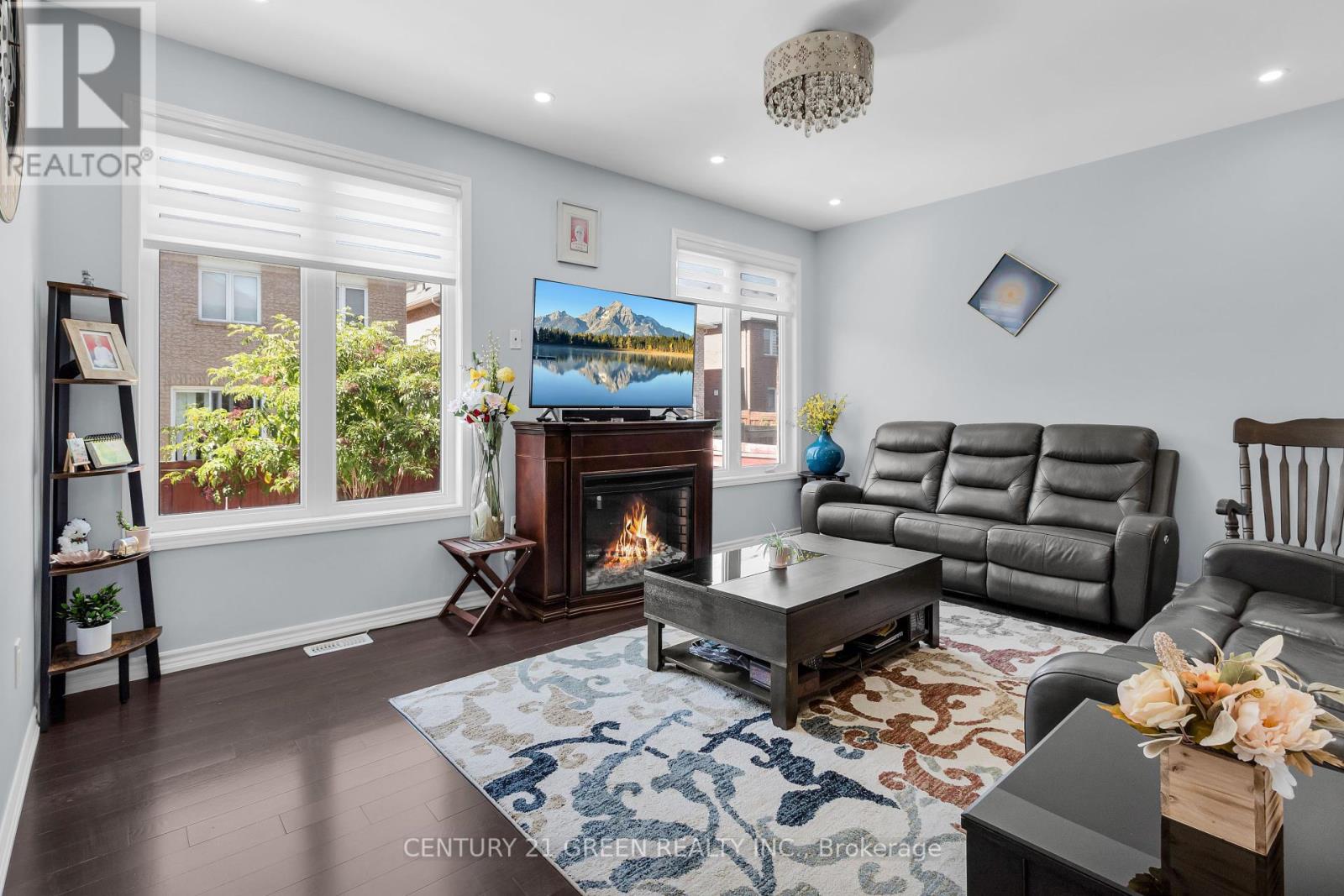 Photo 7 of 940 Dice Way, Milton ON