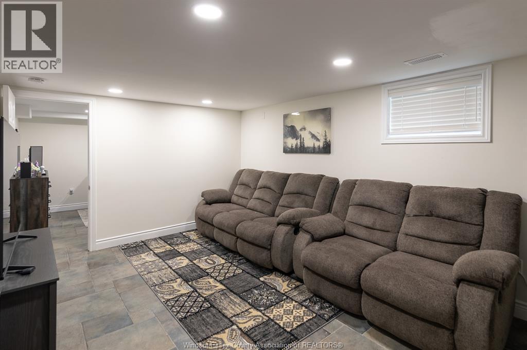 Photo 18 of 2374 Alexis Road, Windsor ON