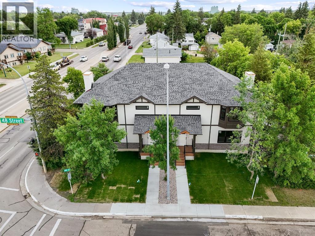 Photo 2 of 4723 48 Street, Camrose AB