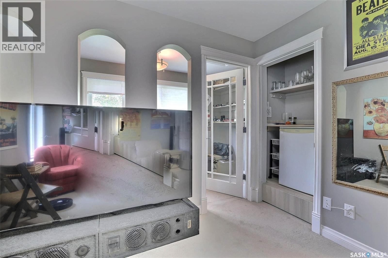 Photo 19 of 1530 College Avenue, Regina SK