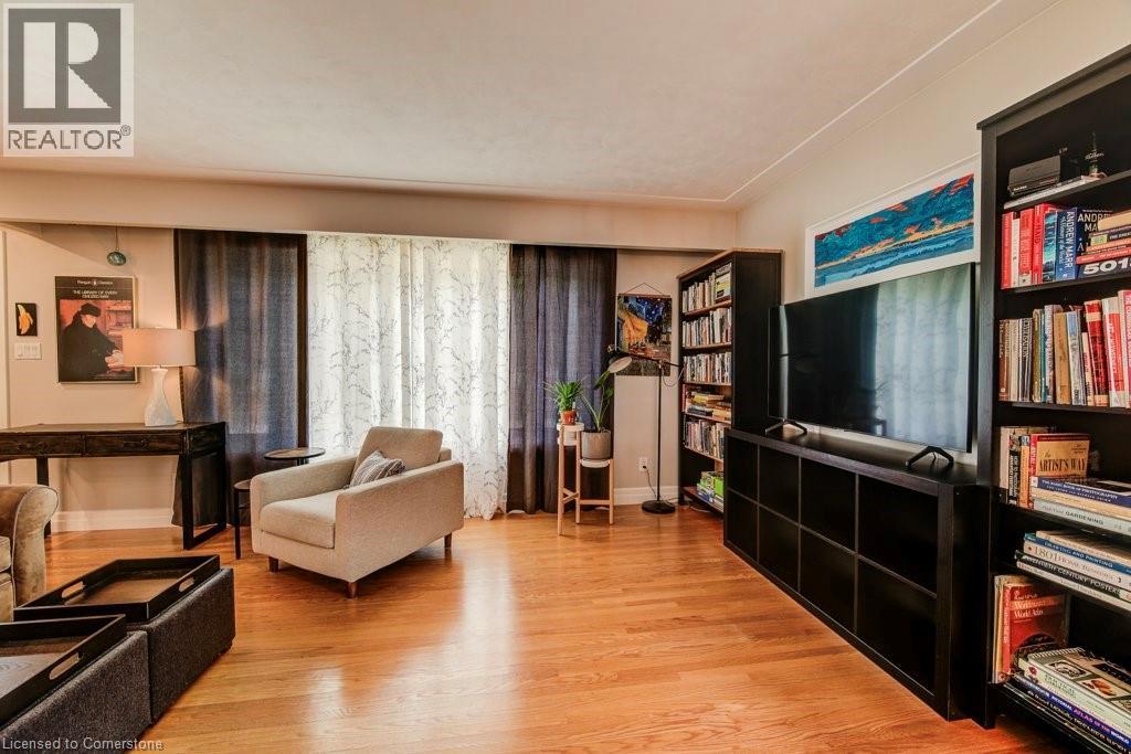 Photo 11 of 21 Ruskview Road, Kitchener ON