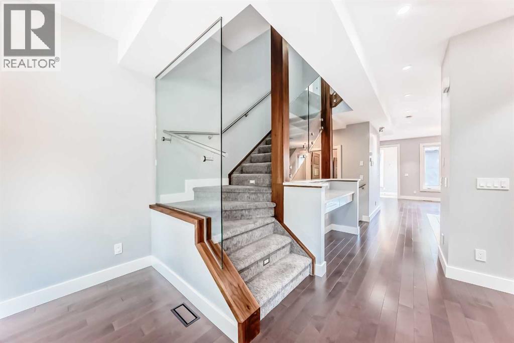Photo 17 of 2414 31 Avenue Sw, Calgary AB