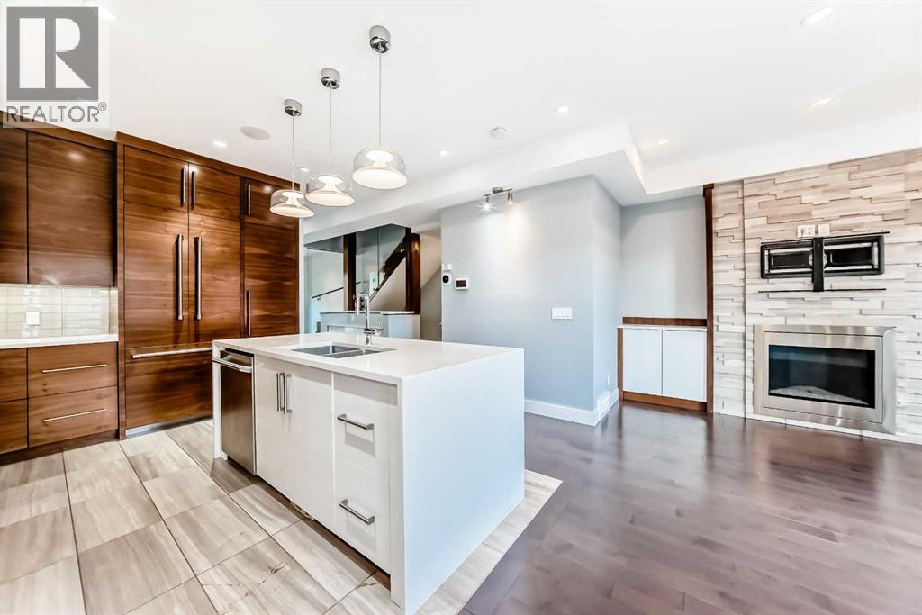 Photo 6 of 2414 31 Avenue Sw, Calgary AB