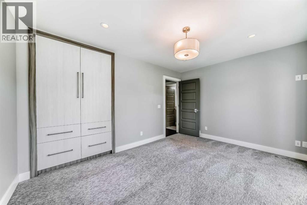 Photo 26 of 2414 31 Avenue Sw, Calgary AB