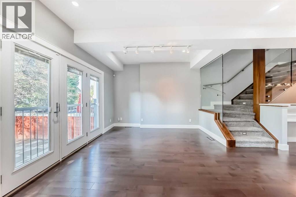 Photo 7 of 2414 31 Avenue Sw, Calgary AB