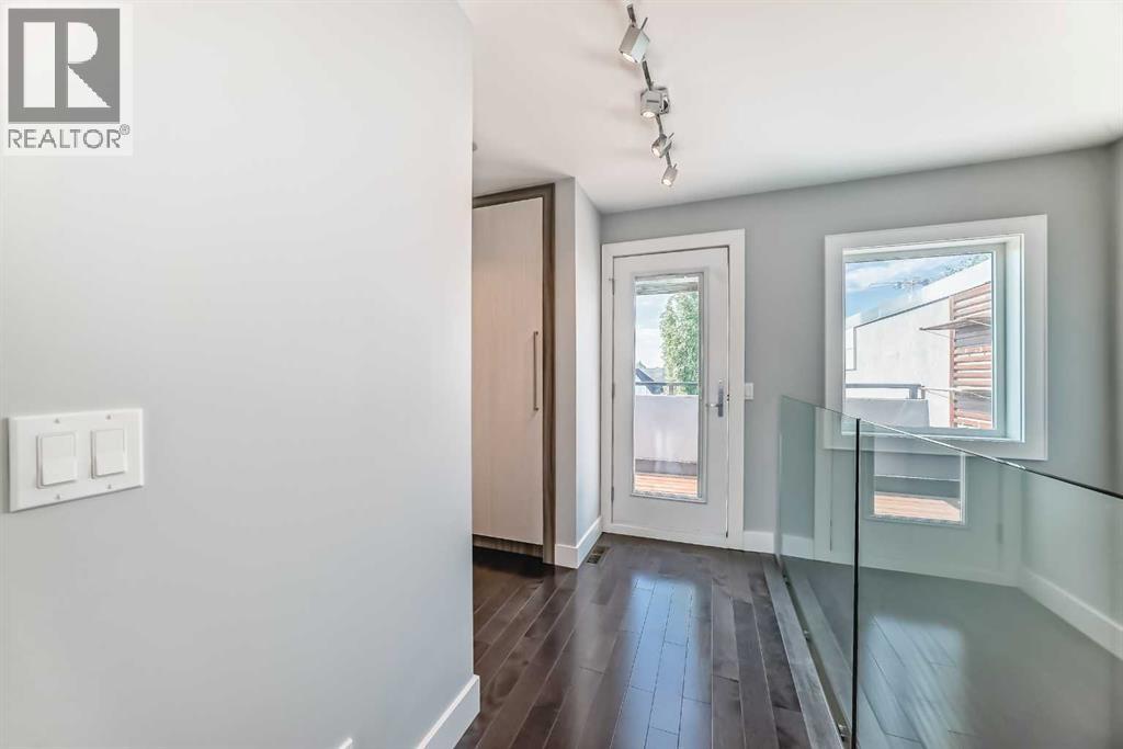 Photo 38 of 2414 31 Avenue Sw, Calgary AB