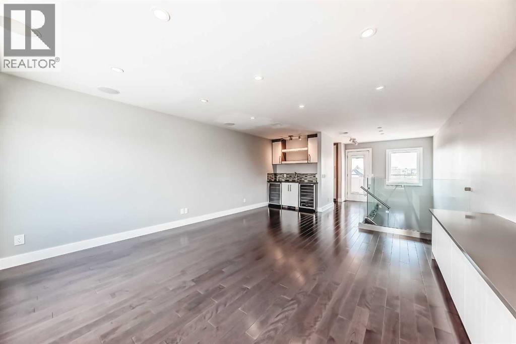 Photo 33 of 2414 31 Avenue Sw, Calgary AB