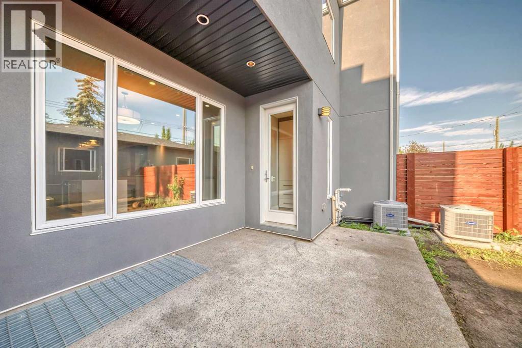 Photo 13 of 2414 31 Avenue Sw, Calgary AB