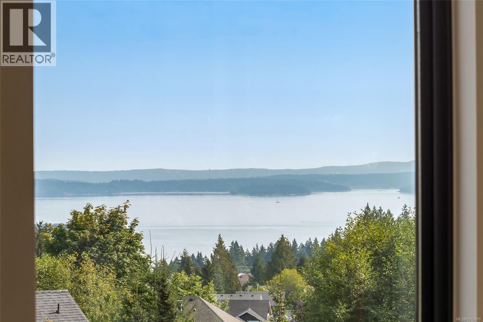 824 Craig Rd, Ladysmith