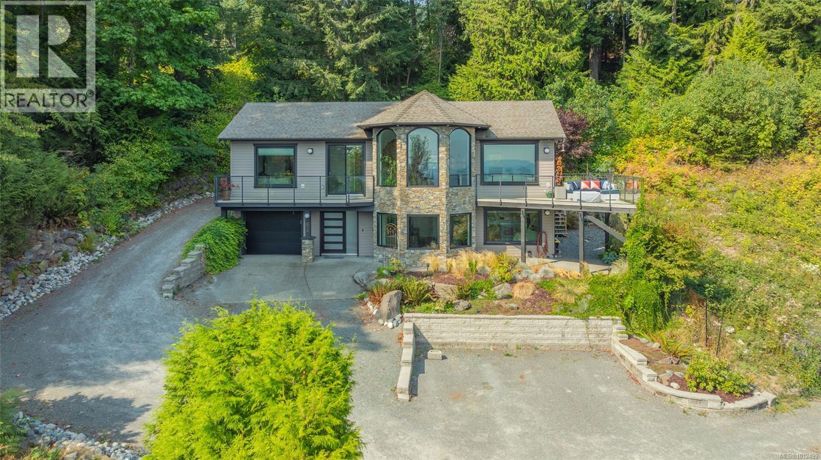 824 Craig Rd, Ladysmith