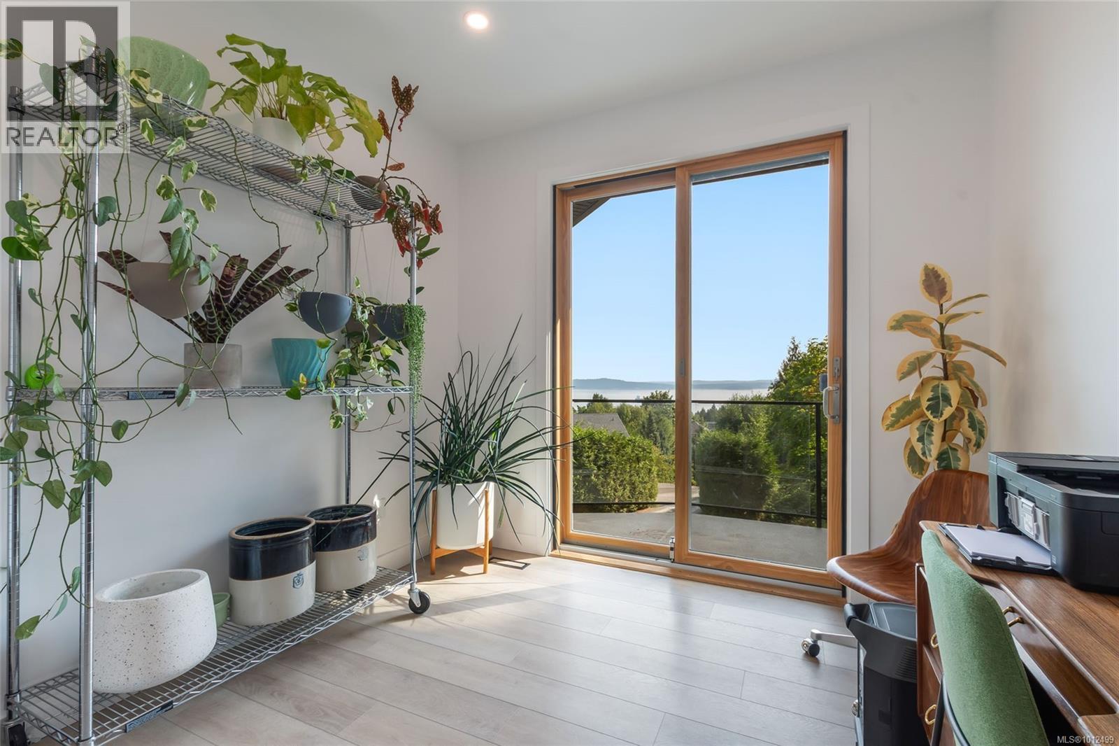 824 Craig Rd, Ladysmith