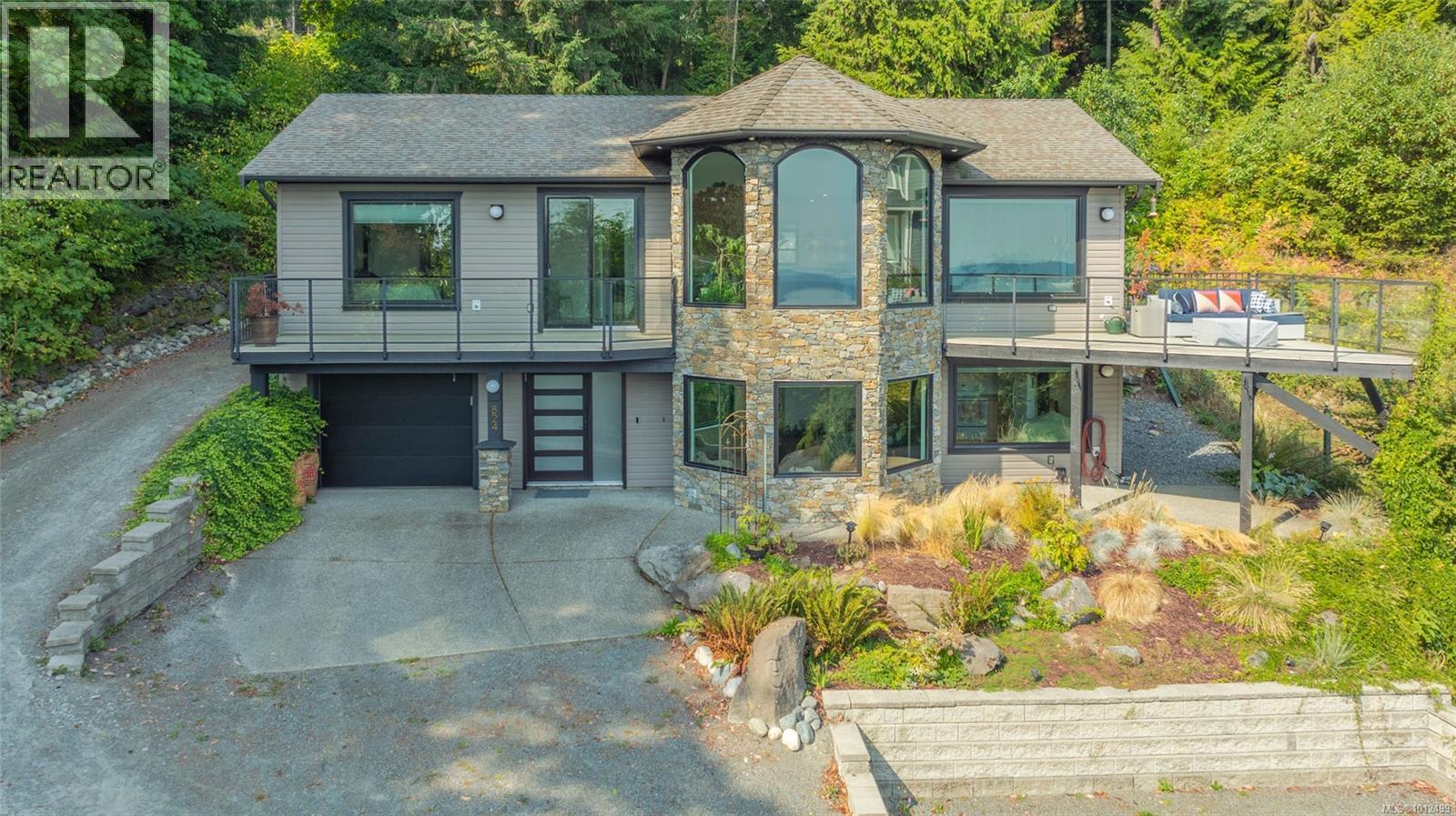 824 Craig Rd, Ladysmith