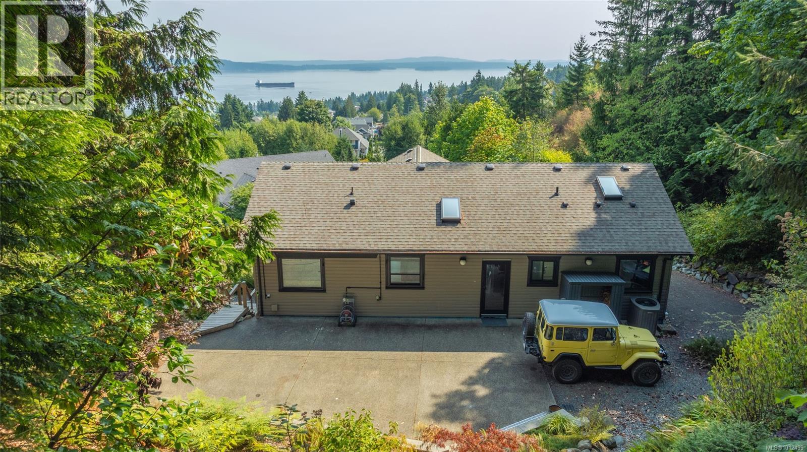 824 Craig Rd, Ladysmith