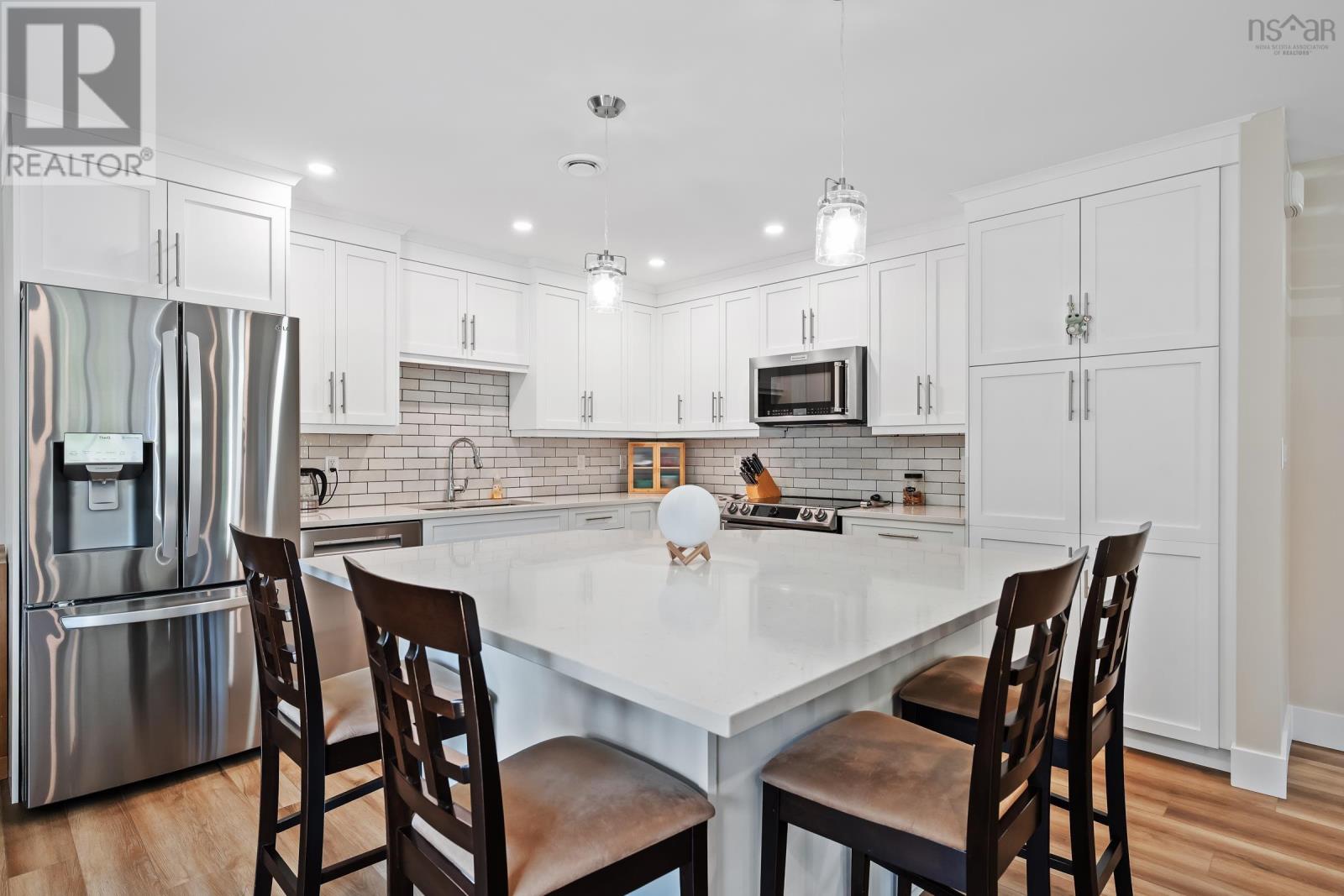 Property 19 of 38 of 1471 Milena Court