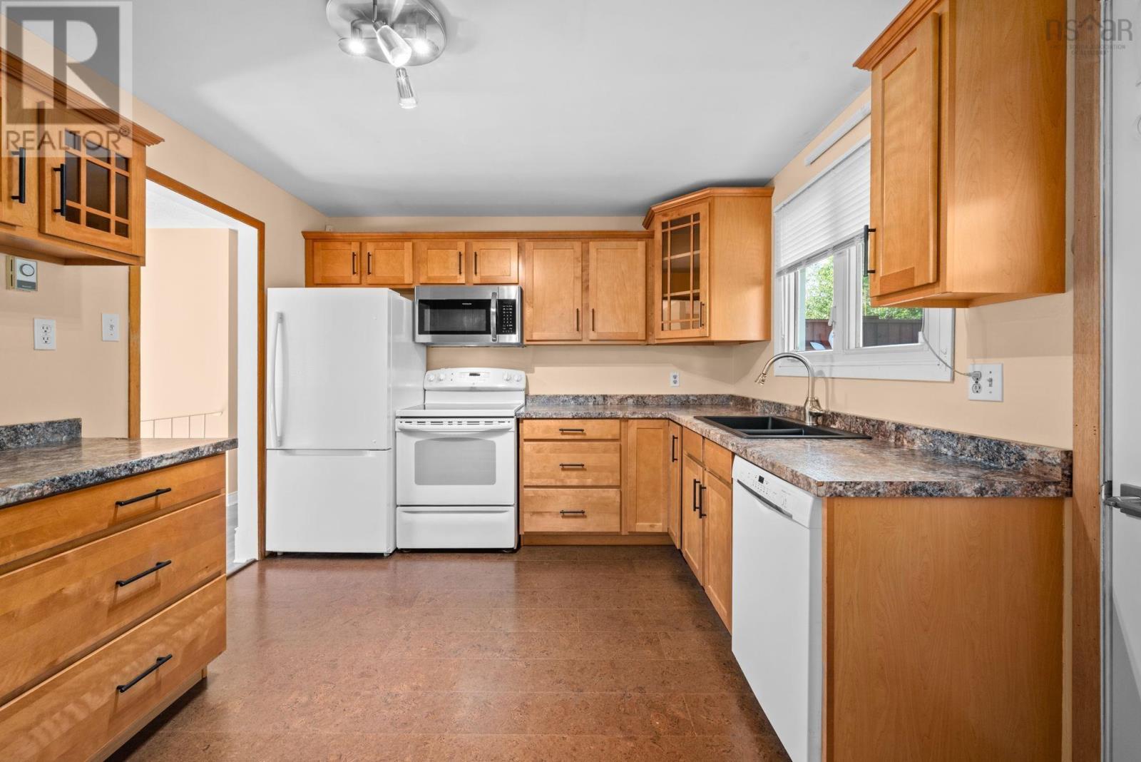 Photo 13 of 134 Beech Hill Drive, Lake Echo NS