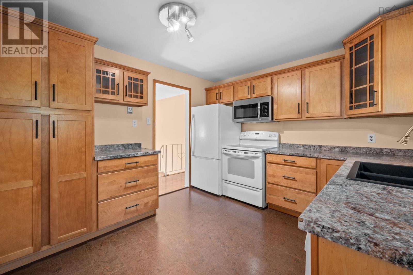 Photo 14 of 134 Beech Hill Drive, Lake Echo NS