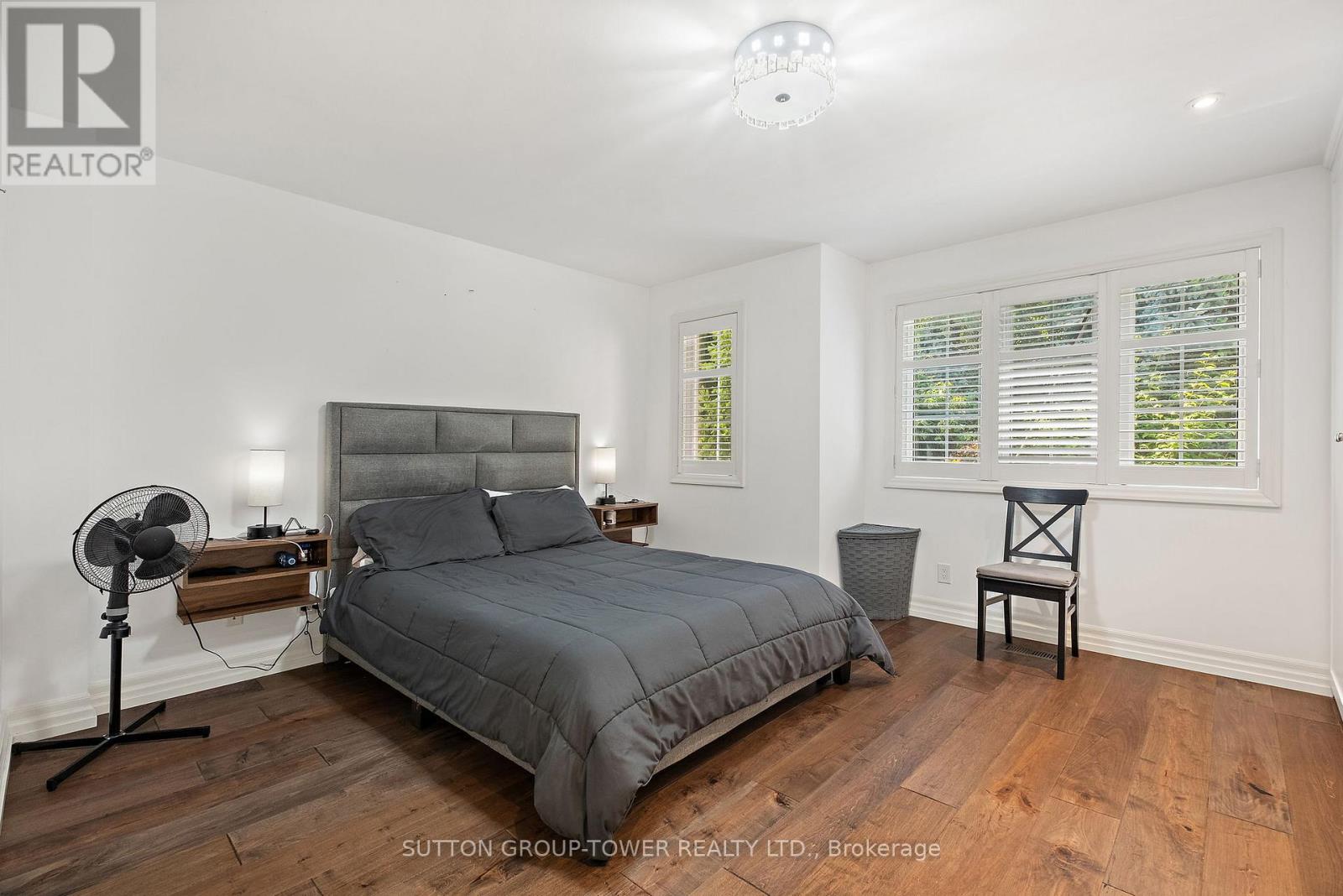 Photo 22 of 544 C Scarlett Road, Toronto ON