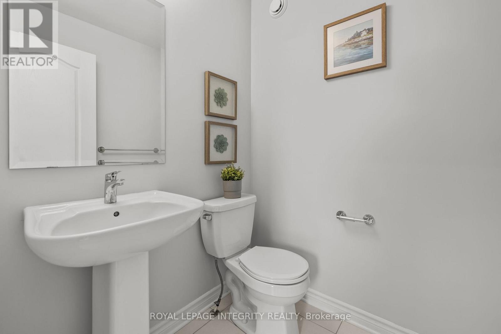 Photo 18 of 98 Jardiniere Street, Ottawa ON