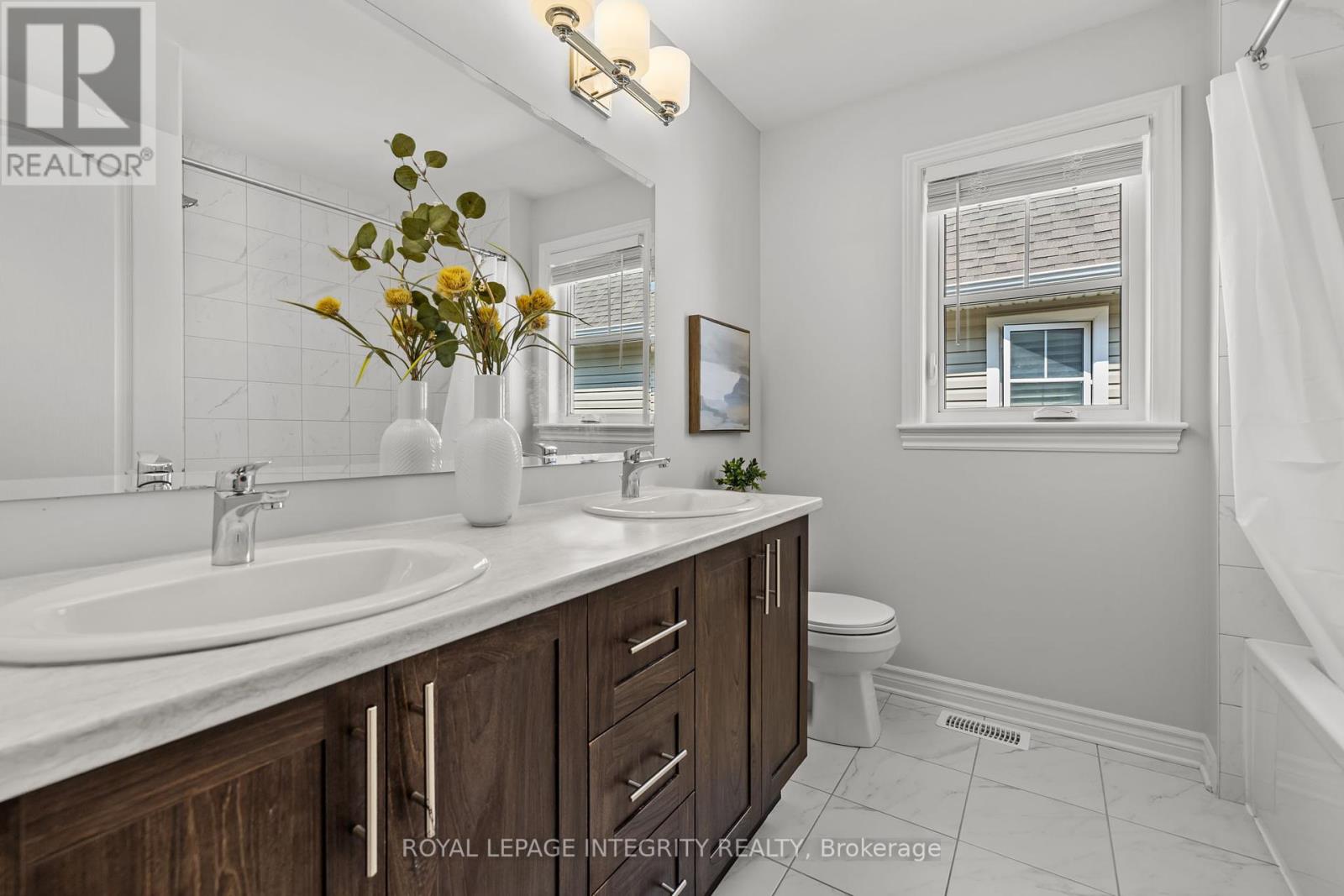 Photo 28 of 98 Jardiniere Street, Ottawa ON