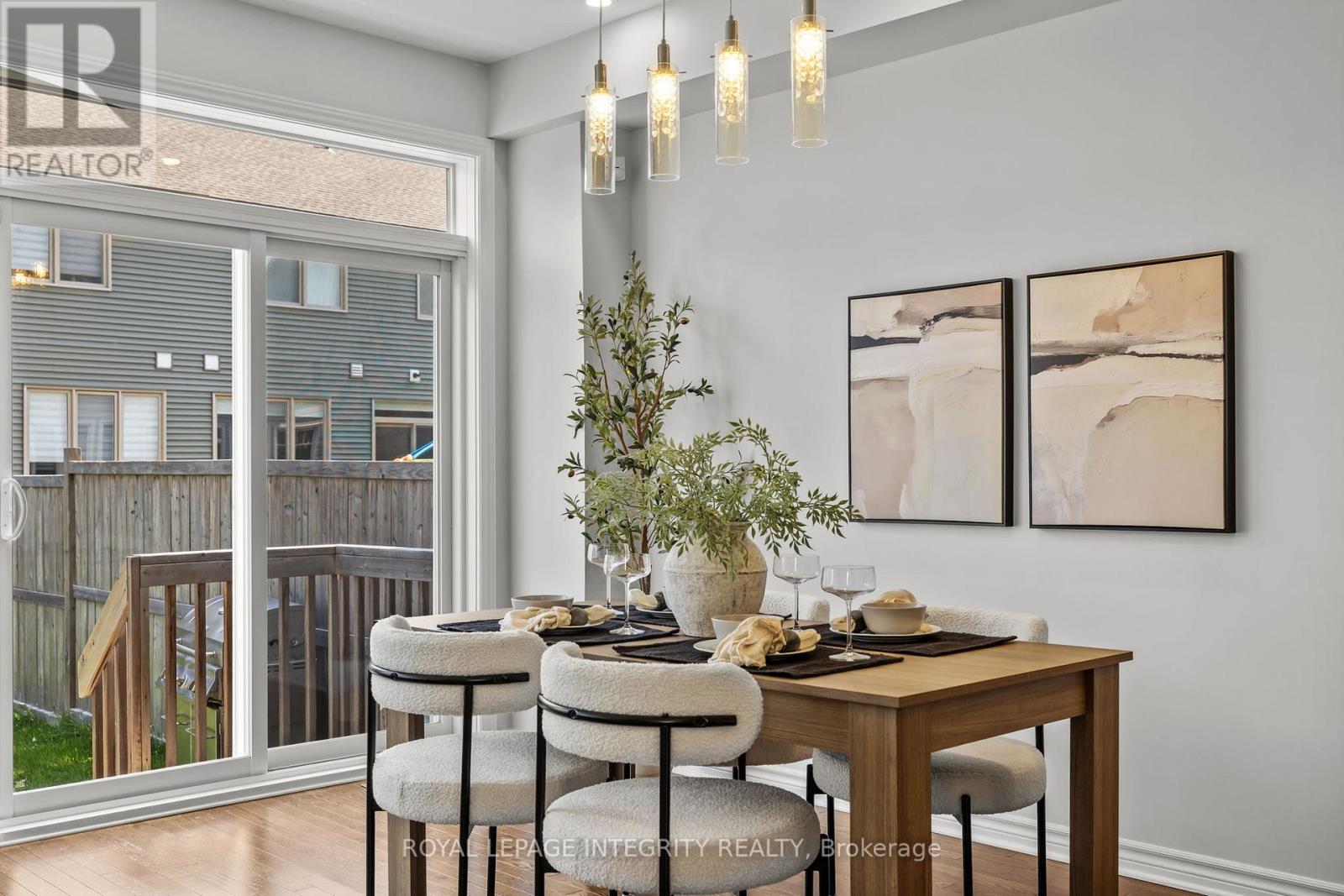 Photo 6 of 98 Jardiniere Street, Ottawa ON