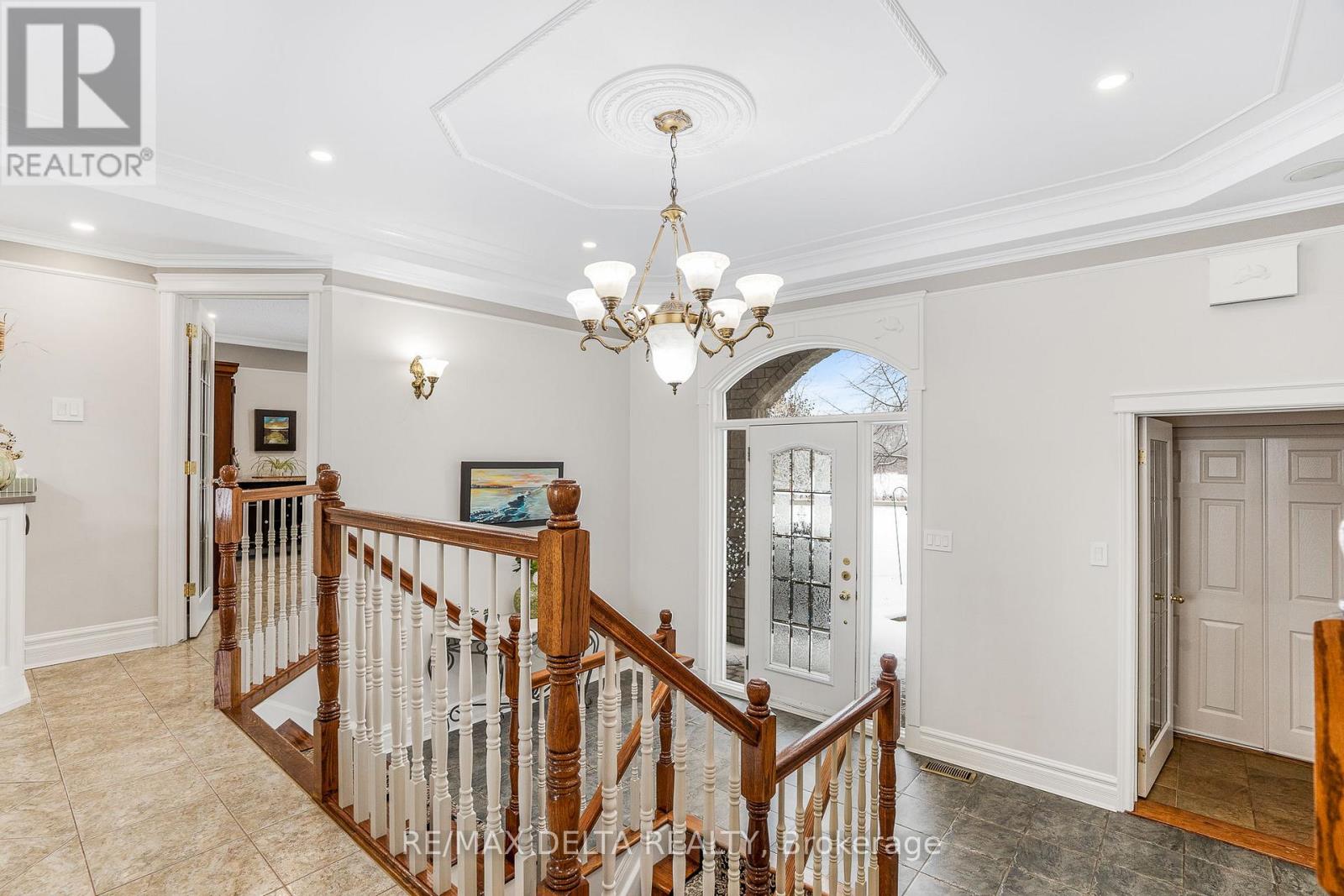 Photo 11 of 1819 Baseline Road, Clarencerockland ON